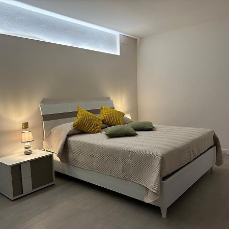 Imbriani 69 Apartment Bari Exterior photo