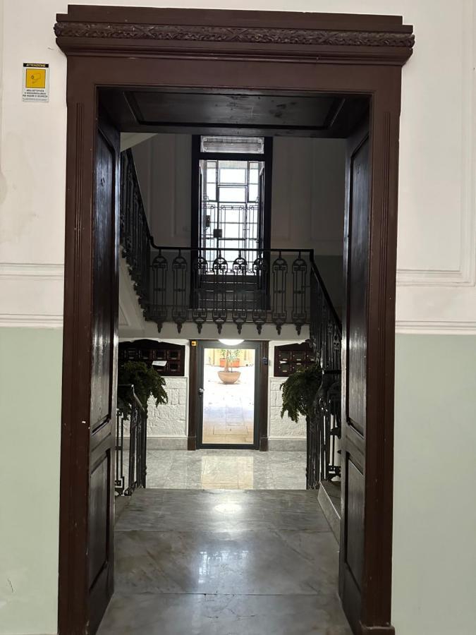 Imbriani 69 Apartment Bari Exterior photo